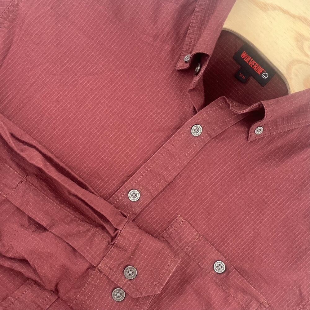 Wolverine Mens Medium Red Long Sleeve Button Down Ripstop Workwear Shirt